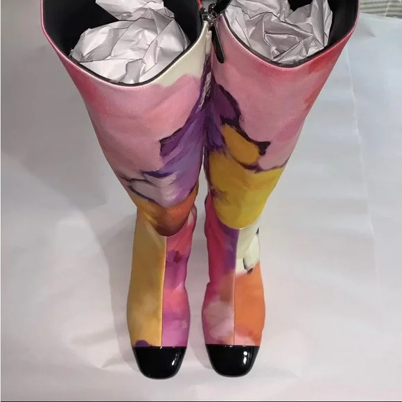 CHANEL size 38.5 abstract floral watercolor RIDING BOOTS spring 2015 collection - Picture 3 of 12